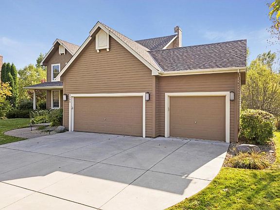 2nd image of 3295 Olive Ln N