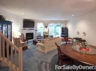 47 Leeward Ct, Port Jefferson, NY 11777