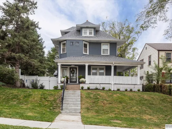 4624 Farnam St, Omaha, NE 68132