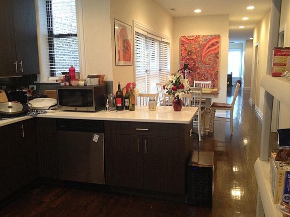 2nd image of 3711 N Wilton Ave #K201
