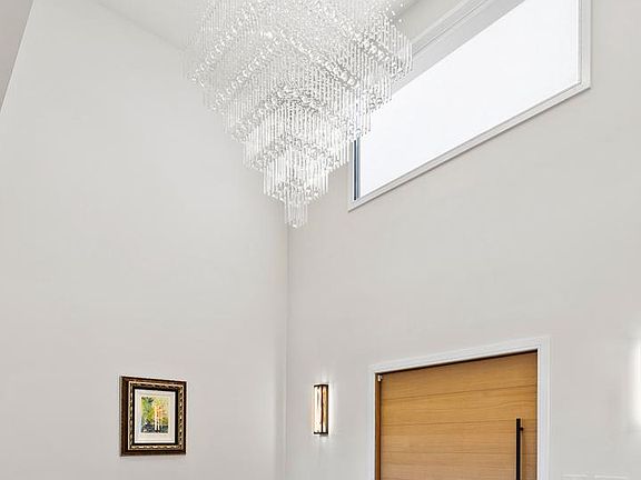 5th image of 5895 Rodgers Rd