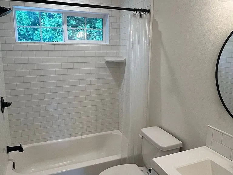 1129 Stewart Ave #B — Photo 10