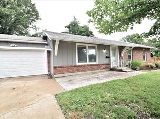 9916 E 85th St, Raytown, MO 64138