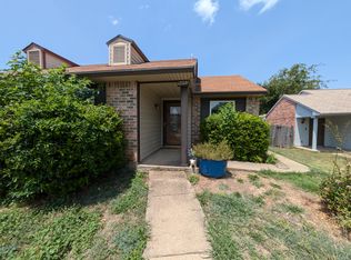 9405 Sugarberry Rd, Dallas, TX 75249