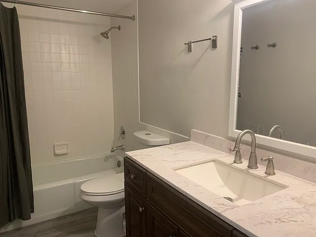 264 E Bailey Rd #L — Photo 10