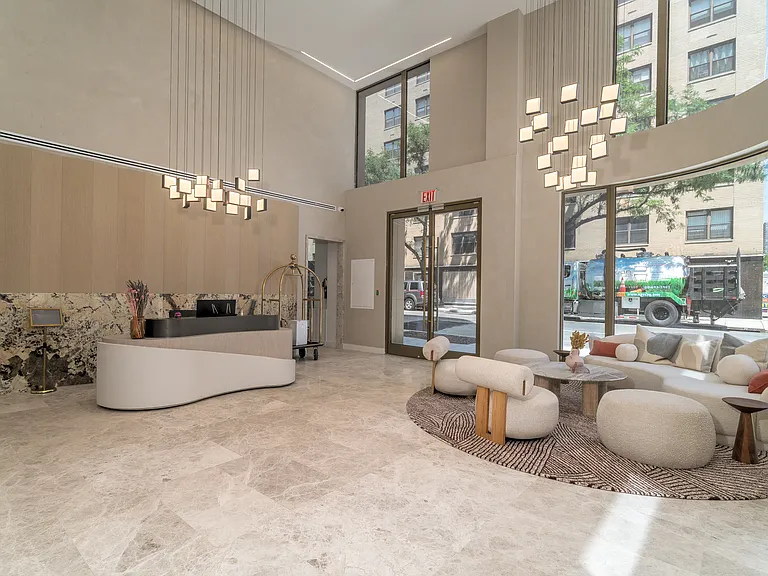 250 25th St #4C — Photo 15