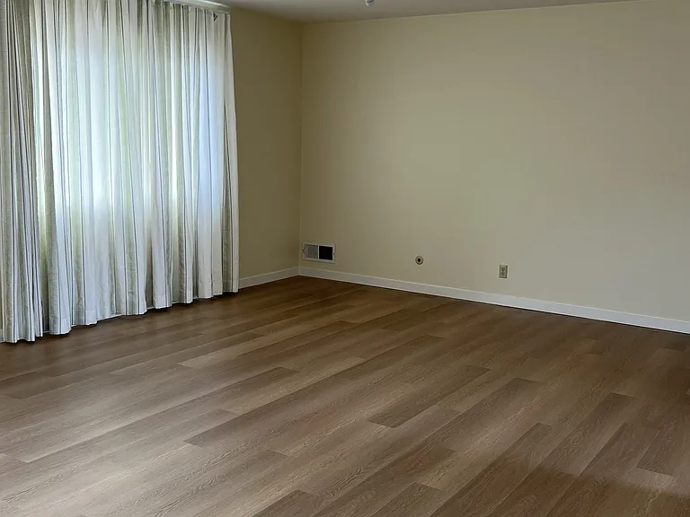 3282 Michael Dr — Photo 10