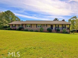 1244 Country Club Rd, Newnan, GA 30263