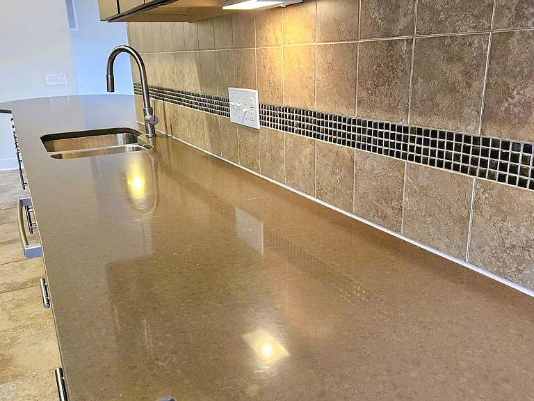 2905 Bleeker St #205 — Photo 3