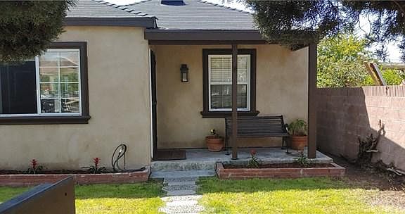 3rd image of 134 E Avenue 37