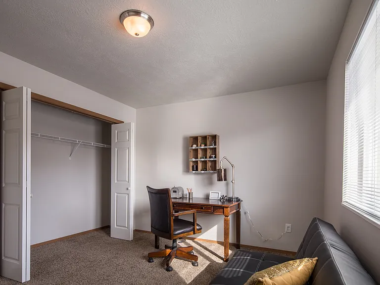 100 S Augusta Pl — Photo 27