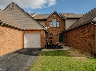 69 Rockford Rd, Mountville, PA 17554