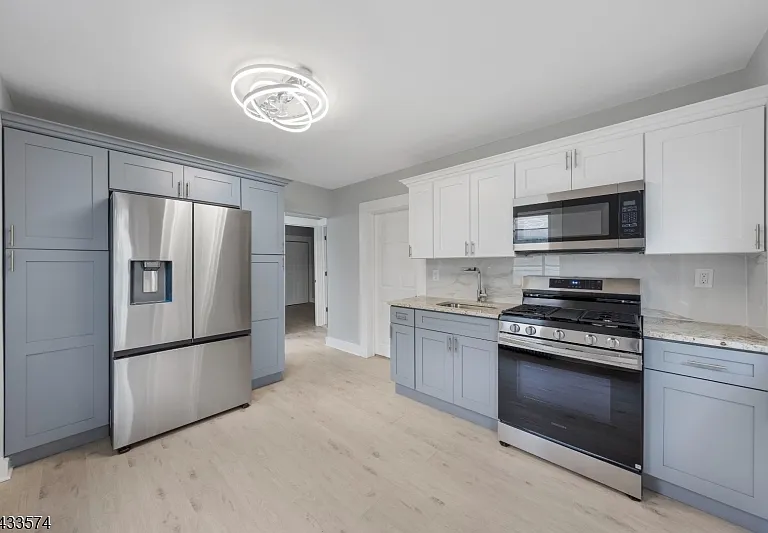 1920 S Wood Ave #1 — Photo 1