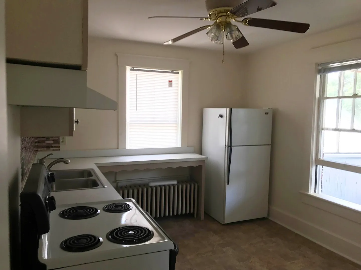 416 Cherry Avenue — Photo 3