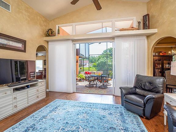 5th image of 4853 Tivoli Ln