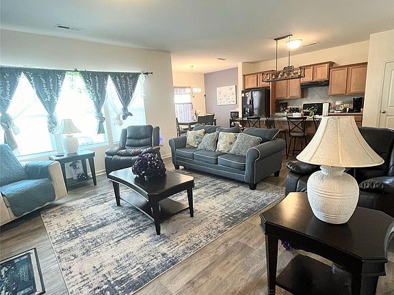 4th image of 5120 Arbordale Way
