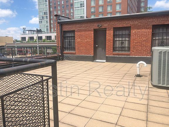 4th image of 6104 Delmar Blvd Floor 2