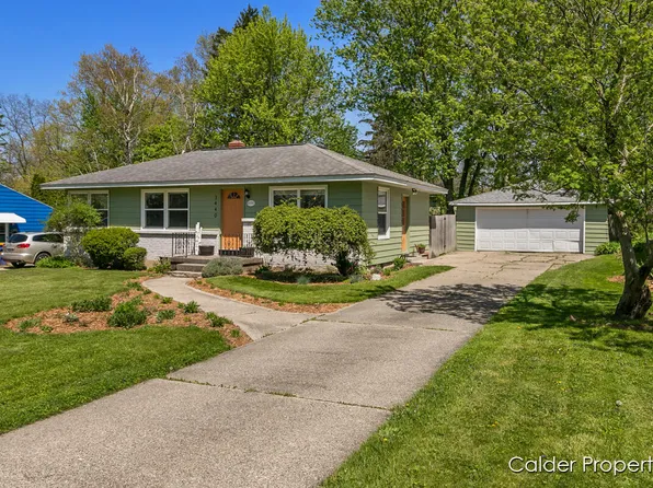 3440 Senora Ave SE, Grand Rapids, MI 49508