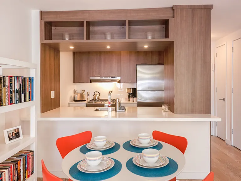 247 E 28th St #4D — Photo 5