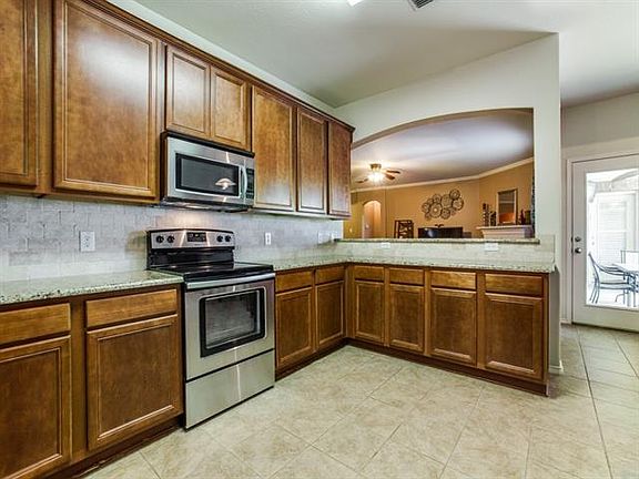 5th image of 210 Shadybrook Dr
