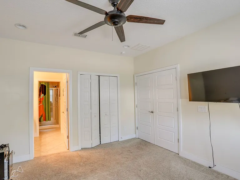 510 Captiva Dr — Photo 34