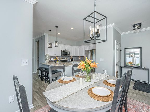 5th image of 130 River Landing Dr Unit 7315
