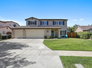2823 W Brooke Ave, Visalia, CA