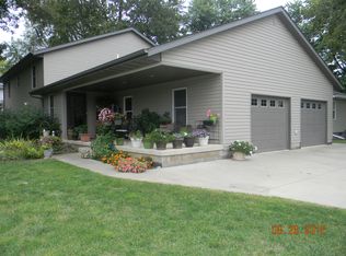 1228 N Mill St, Pontiac, IL 61764
