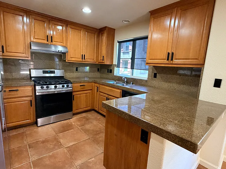 217 Santa Barbara St — Photo 17