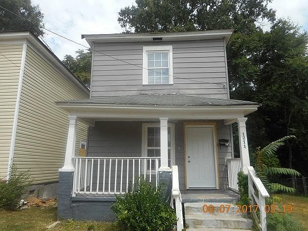 1st image of 1211 Sawyer St