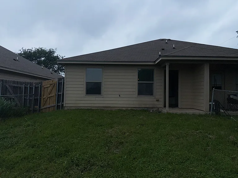 709 Bunker Hill Dr #A — Photo 16