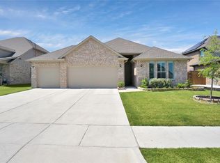 541 Tuscany Dr, Forney, TX 75126