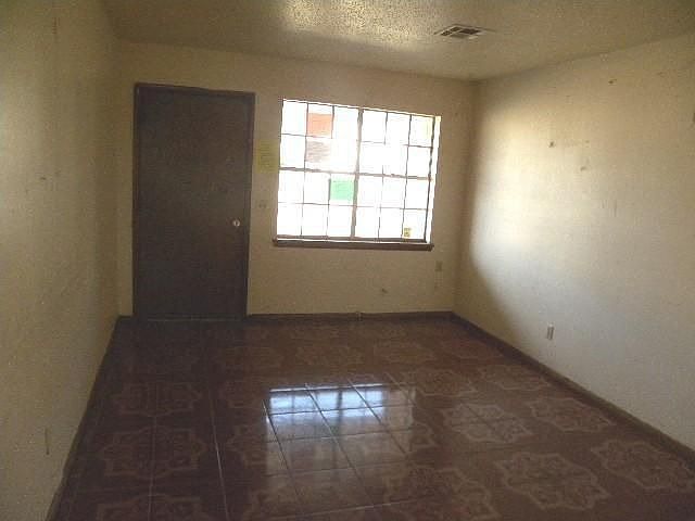 2nd image of 1204 SE 22nd St