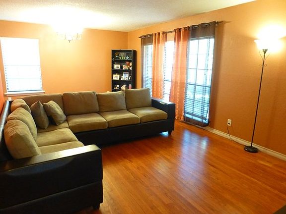 3rd image of 10754 Coogan Dr