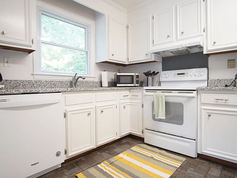 8822 Nottoway Dr — Photo 8