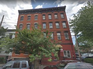 191 Christopher Columbus Dr APT 1R, Jersey City, NJ