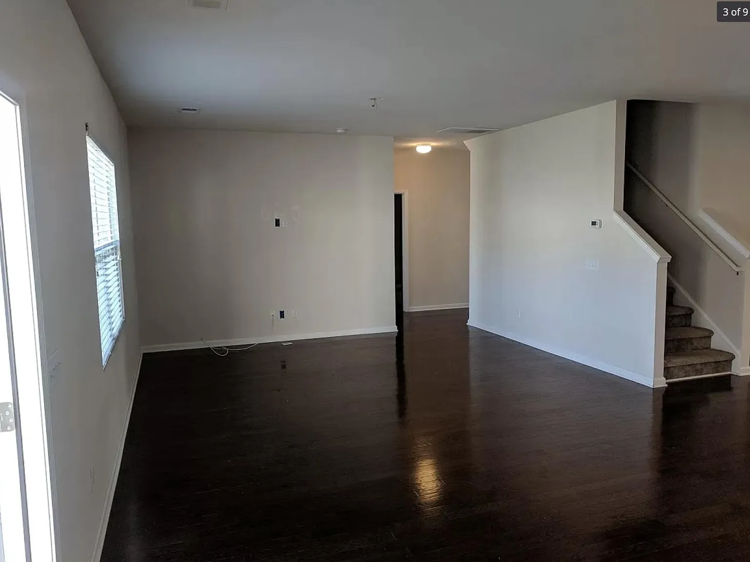 4 bed, 2700 sqft, $2,500 — Photo 3
