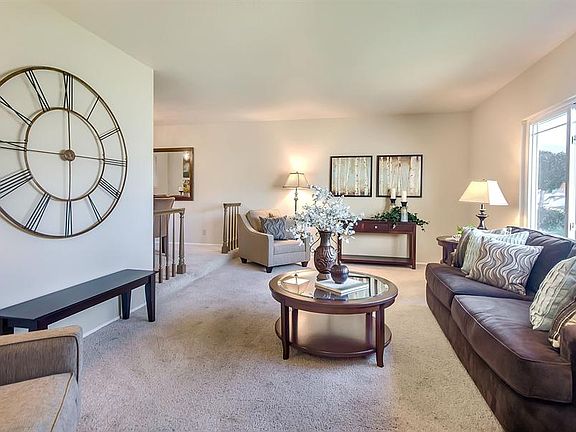 3rd image of 1540 Montellano Dr