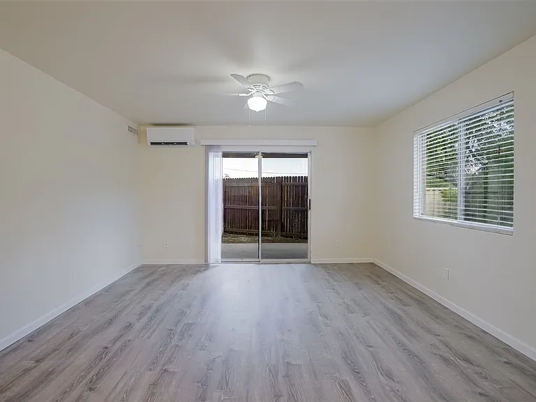 610 Lincoln Ave — Photo 9