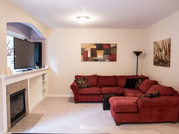 4th image of 15806 18th Avenue W #D202