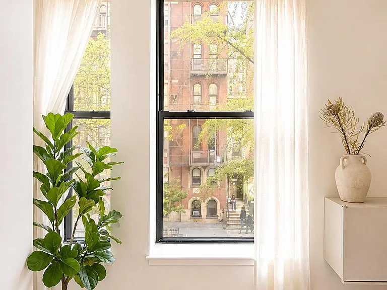 47 W 13th St #2D — Photo 4