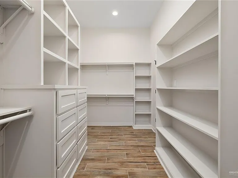1565 E Silos Ave — Photo 22