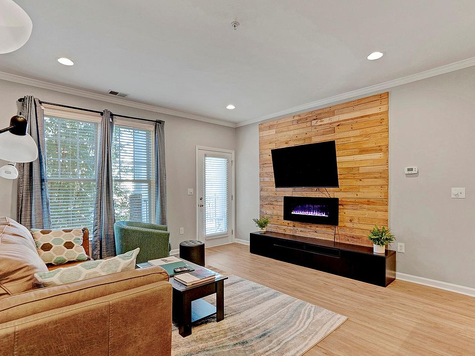 Entry view from door