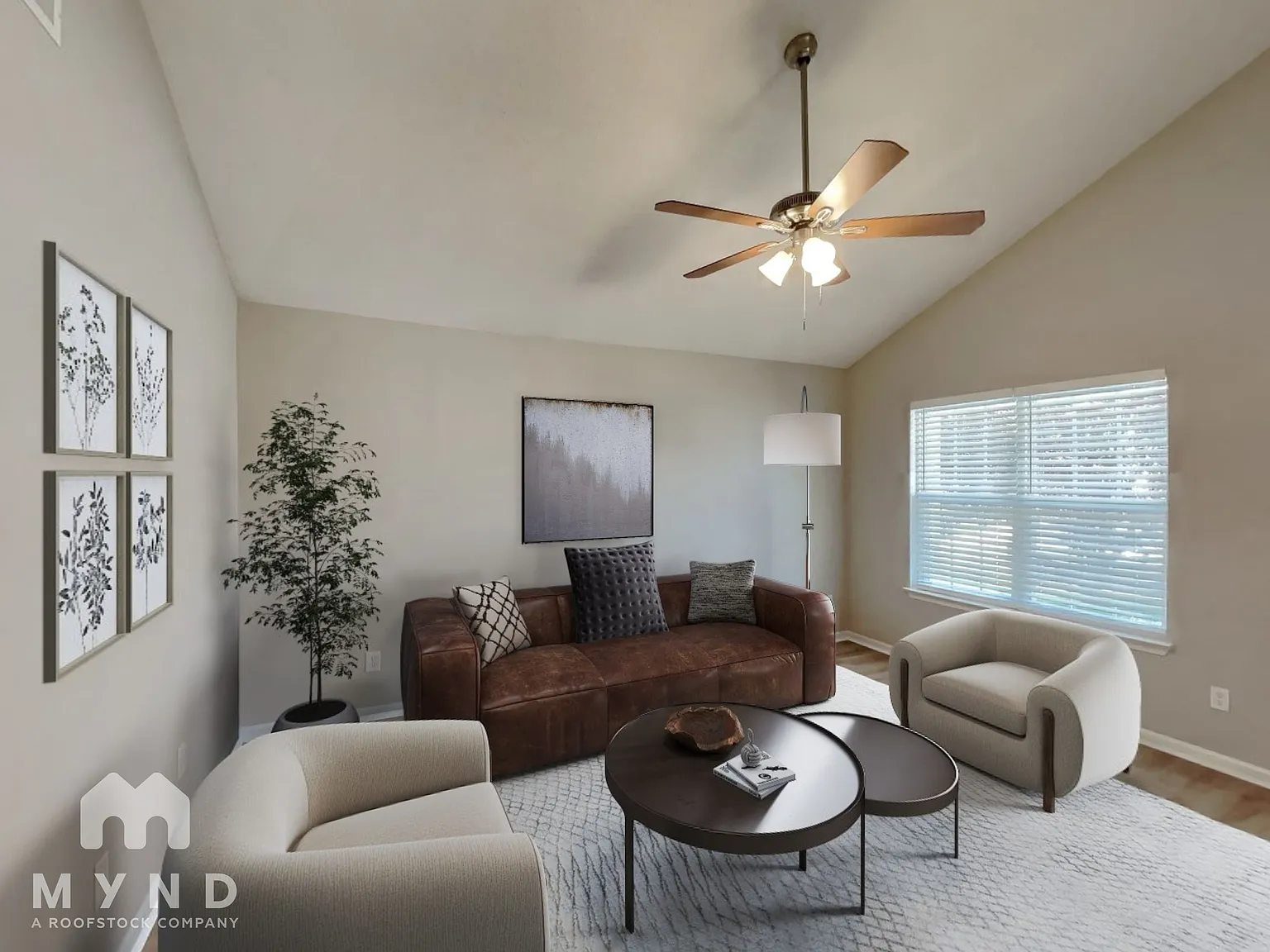 3 bed, 2.0 bath, 1012 sqft, $1,699 — Photo 3