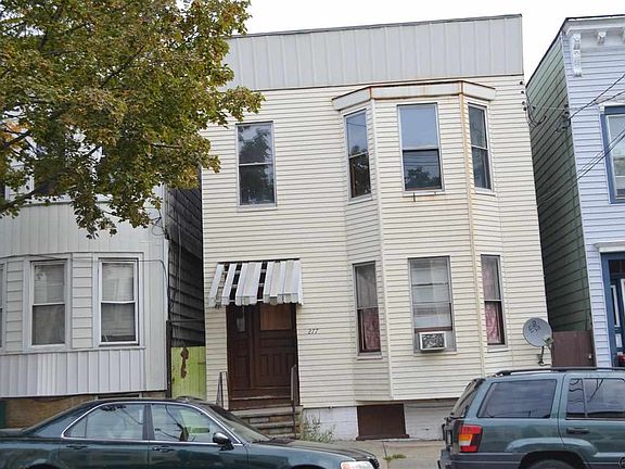 2nd image of 277 Sheridan Ave