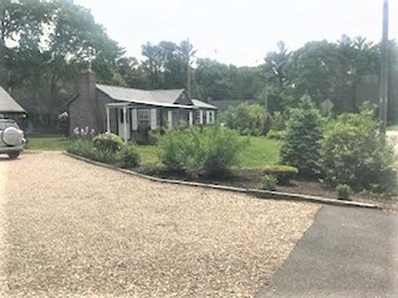 3rd image of 239 Kingstown Way