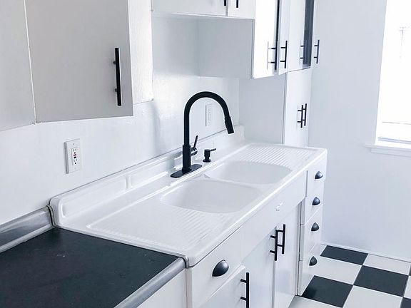 5th image of 8316 Blackburn Ave #8316.5