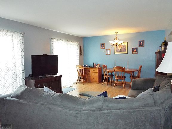 3rd image of 39497 Heatherheath Dr