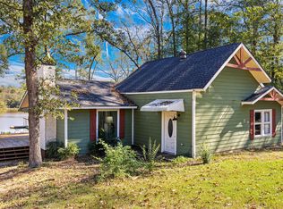 494 N Lake Dr, Gladewater, TX 75647