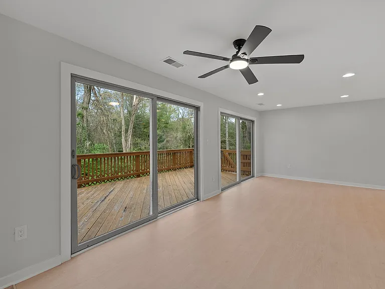 2852 Cedarest Rd — Photo 8